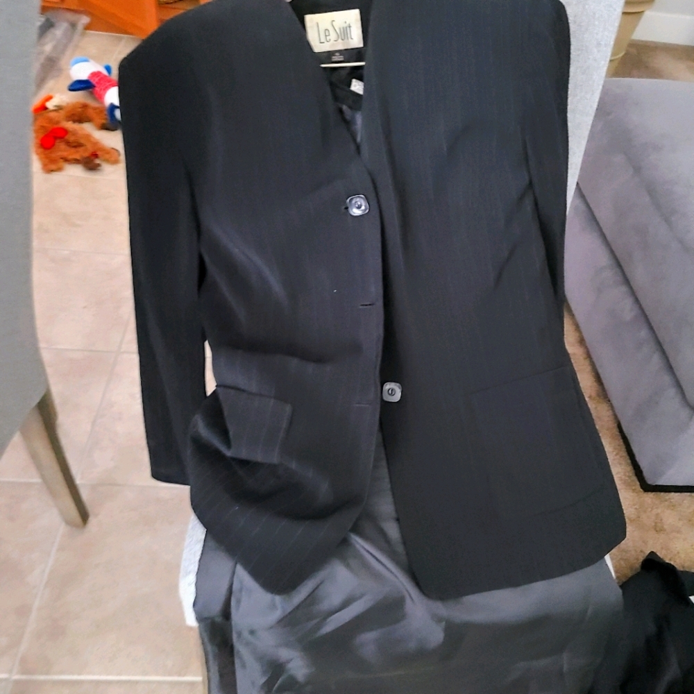 2 piece suit